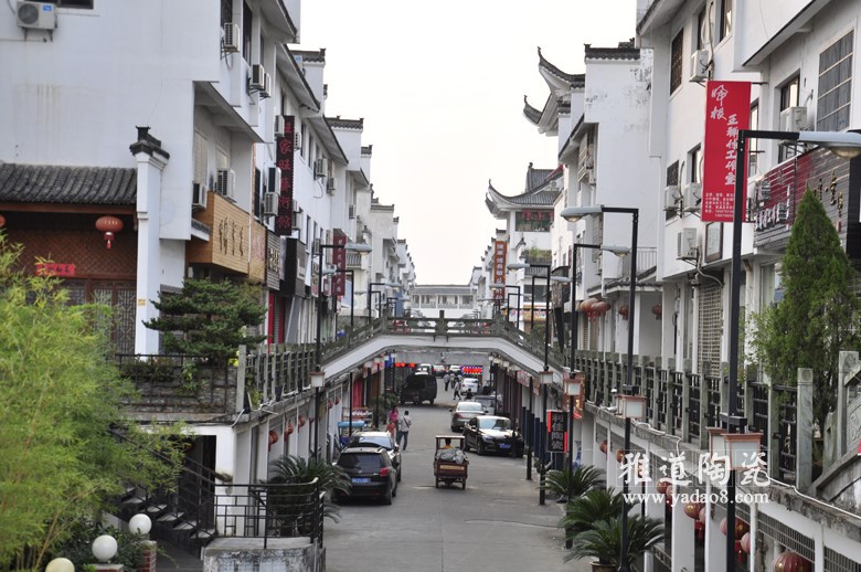 景德鎮錦繡昌南陶瓷市場