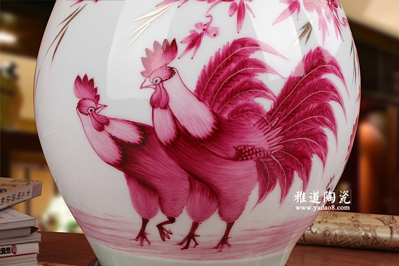 夏國安手繪陶瓷花瓶鞏紅三公圖