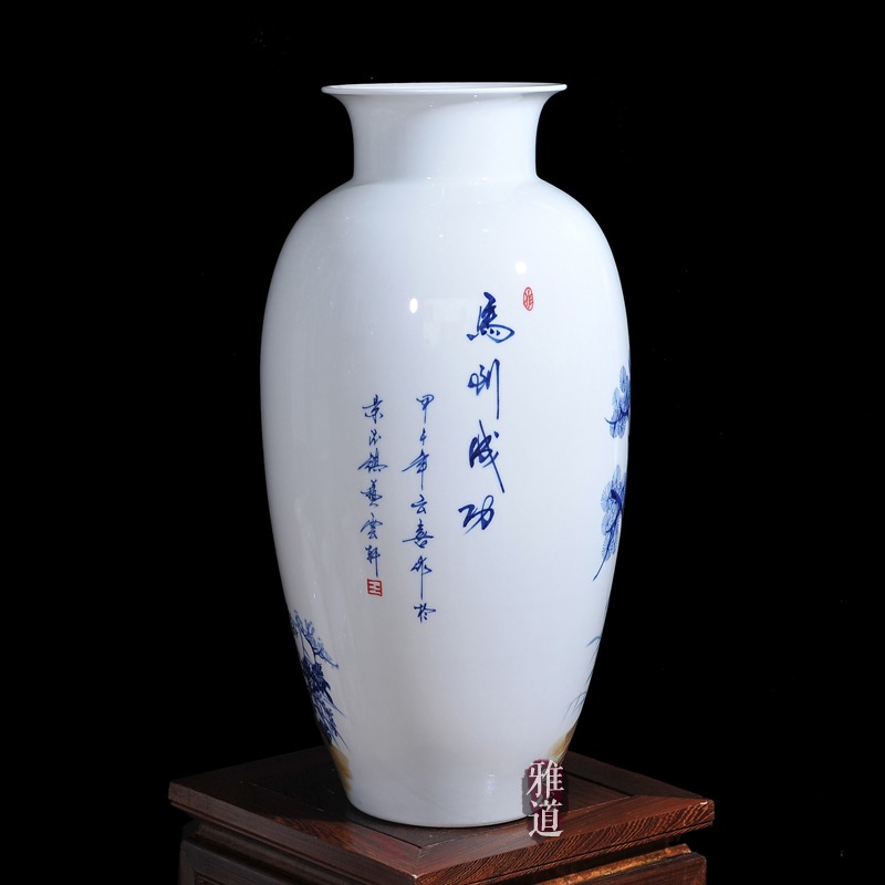 工藝品陶瓷花瓶王云喜手繪馬到成功-背面